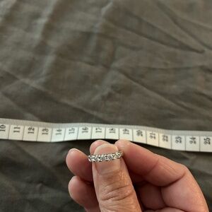 Reeds White Gold Diamond Ring Size 5
